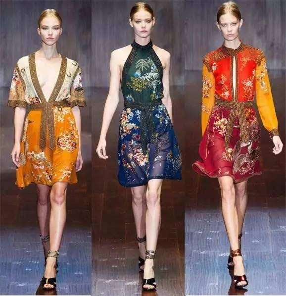 为何模特走秀都不穿内衣？原来真相是这样的，网友：大开眼界