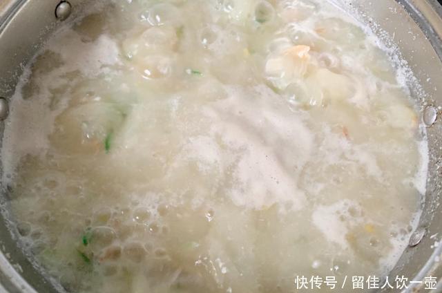 『把红薯』红薯花生咸饭汤,一碗暖汤入胃,帮助消食导滞!