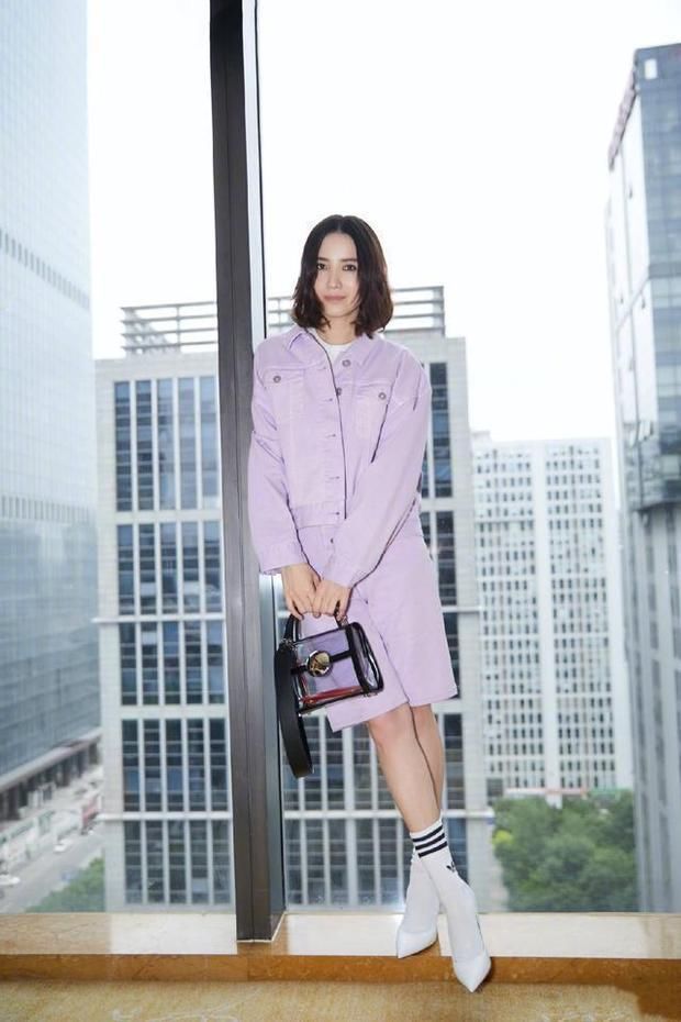 李宇春的电光紫蛋糕裙少女心满满，宋茜气场超强而李沁青春感十足