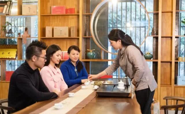 是什么让城里人抢着往干坑跑，莳光·山居让你忘记时间！