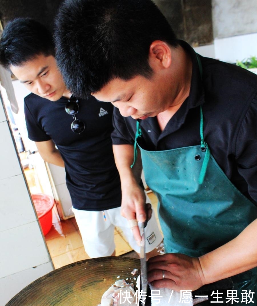 离广州仅两小时, 这里既能溯溪玩水又可吃到美食鸭嘴鲟!