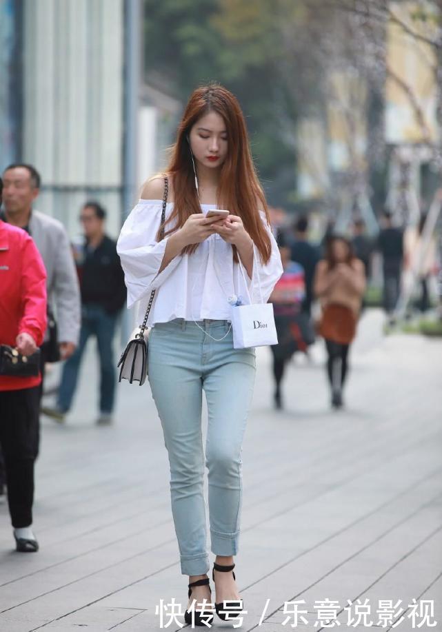 街拍：图1包臀裙包不住的性感，图5黑色小短裙动人至极！