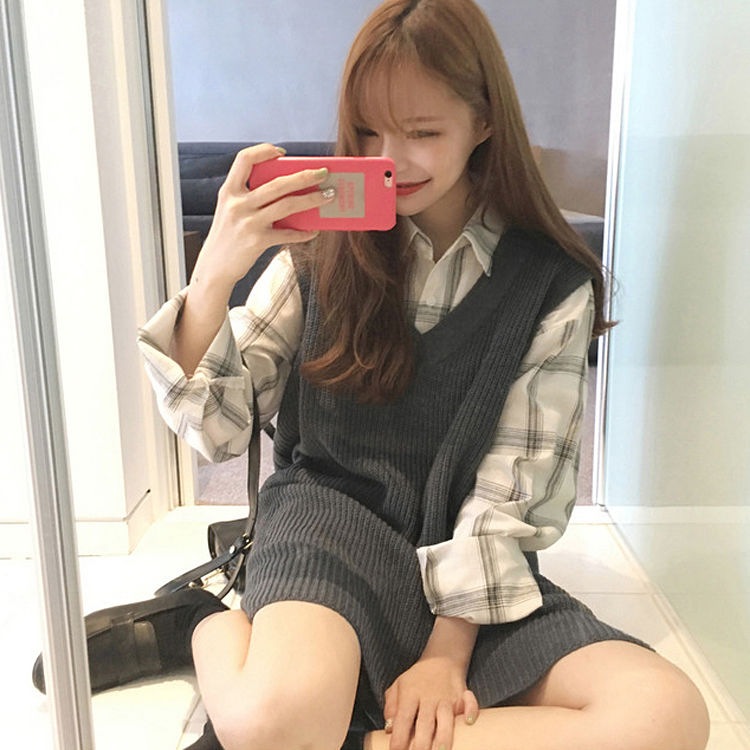 入秋了，9月发了工资一定要买这几款套装，女人味十足太美了