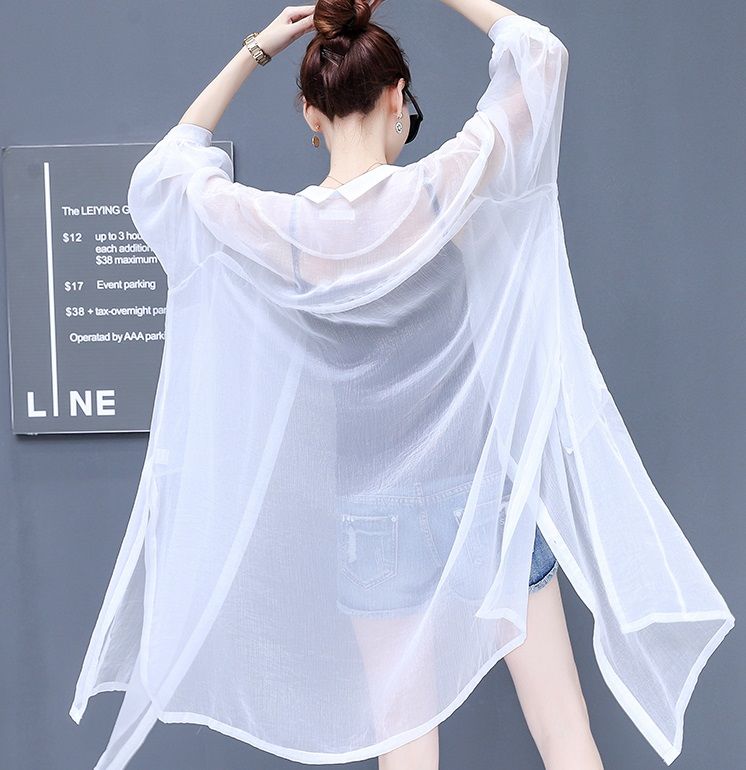 今夏爆火的“勾魂衫”，若隐若现显瘦显嫩，性感有女人味忒迷人