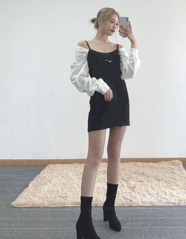 【女生】NIKE吊带裙搭出5种风格11套look,连女生都要回头看几眼