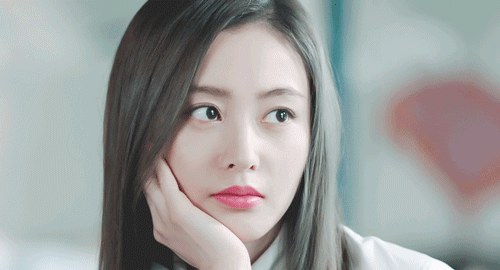 张天爱的美腿杀都不是P出来的，实力证明大长腿穿什么都好看!