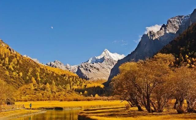 最美不过初冬的稻城亚丁