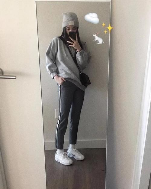  春天@春天不知道穿啥 这里有20种卫衣的搭配