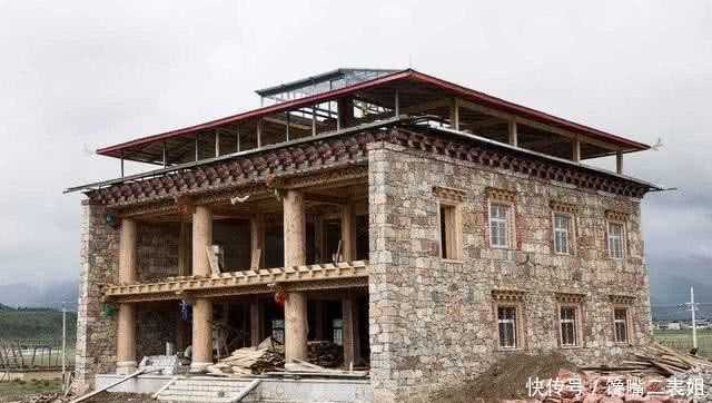  非农户口人员：非农户口翻建自己的老房子，已经建完了，会被强