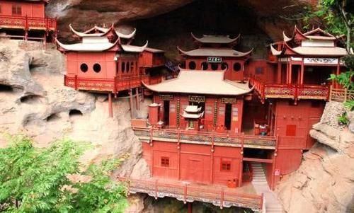 中国这座寺庙竟然是由一根柱子撑起！日本工匠都称佩服，专家无法