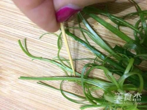 散花@切皮蛋时,不要直接下刀切!大厨都这样做,不粘连,不散花!