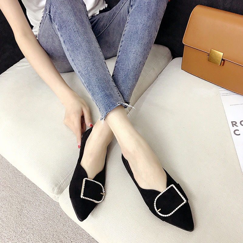 不要再穿高跟鞋了，这些平底鞋穿起来比高跟鞋还有女人味