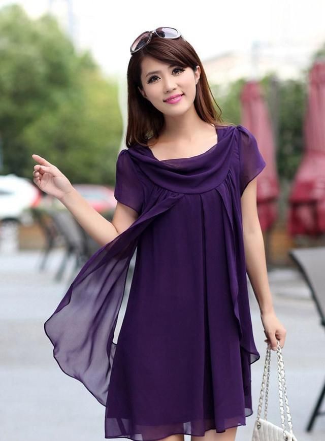 连衣裙搭配高跟鞋，包藏不住性感