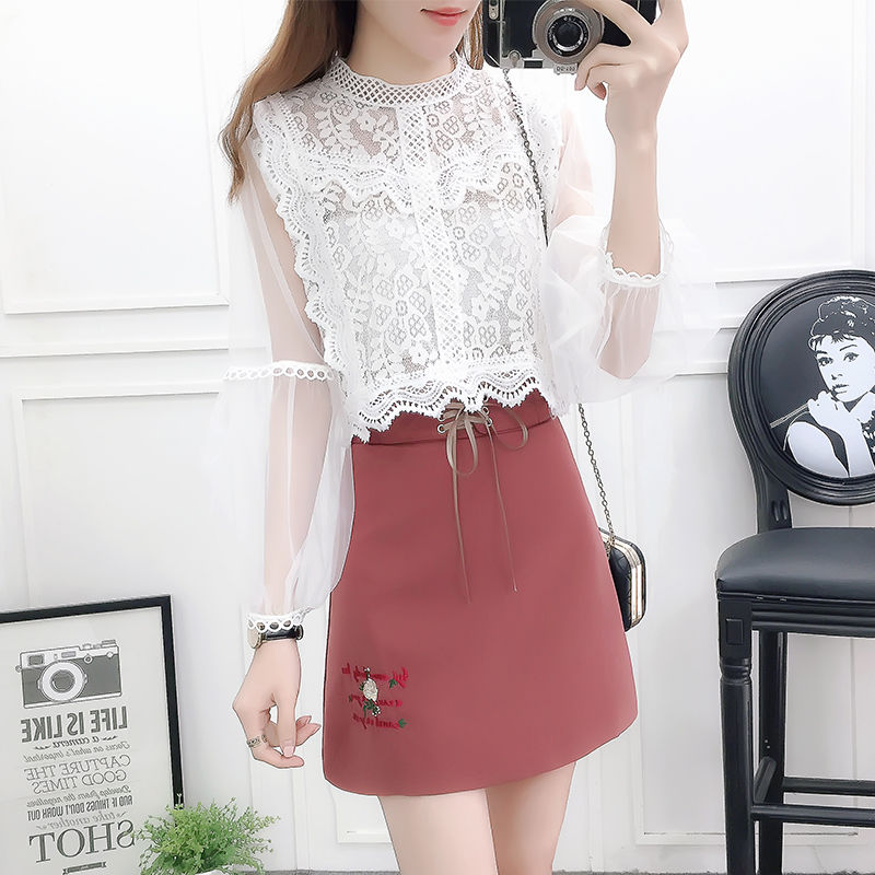 入秋后,越来越流行“小香风”,我和姐姐各囤3件,美的令人窒息