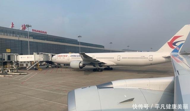 『适合』打卡南航A350墨镜侠!明珠经济舱太适合大长腿,座椅间距有1米宽