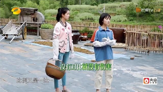 沈月五五分装扮经常被吊打，学会高腰穿法的她显高显气质好不好