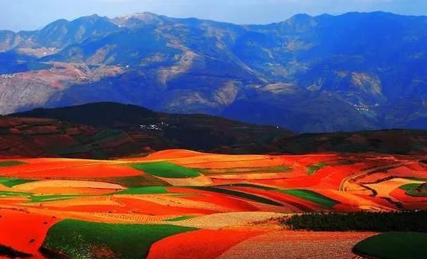 最适合深秋旅行的自驾路线，不必刻意寻找，沿途即风景