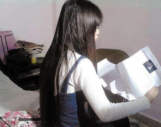 男子逼痴情女友打胎,医生检查后立即报警,女孩还没搞明白咋回事