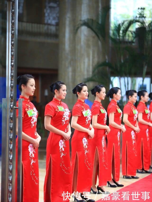  「价格」优雅大气的旗袍为何流行不起来价格并不是大问题，原因很现实