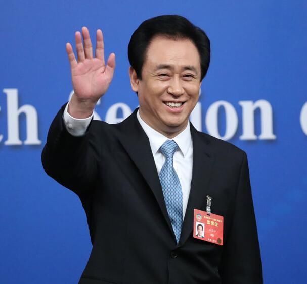 中国首富再次换人,王健林负债4000多亿落榜,第一名早该是他