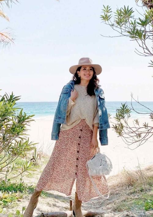 包包的样式:15款比纪梵希潮的包,聪明的人选择配这3种穿搭