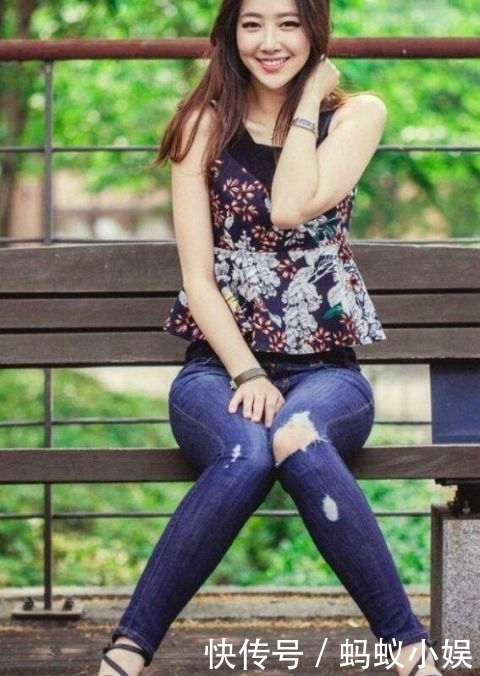 美女■清爽别致的牛仔裤美女,特别招人喜欢!