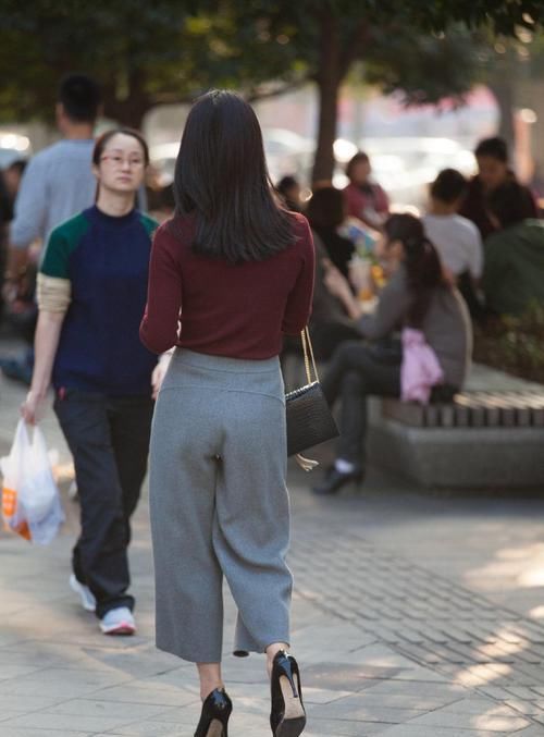  装扮效果|看到美女的效果后，终于理解什么叫知性美