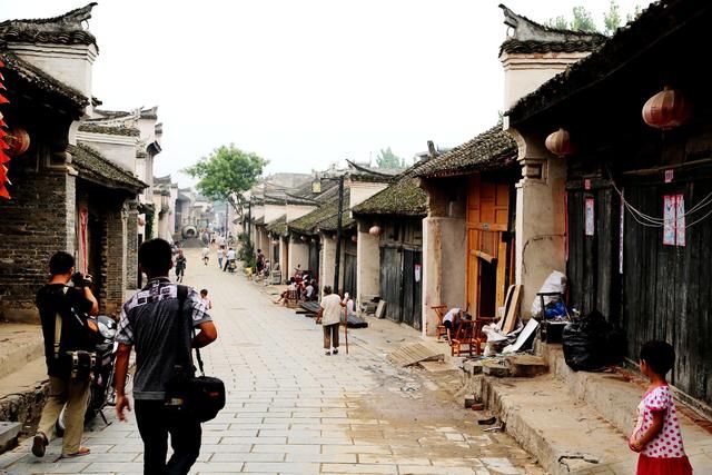 我国4条特色古街，去过一次便能记住，代表了一方水土文化