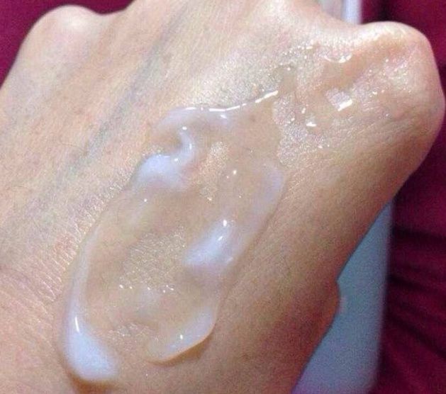 65岁老医生意外透漏:药店常见“液体”加家中常用乳液淡斑快无踪