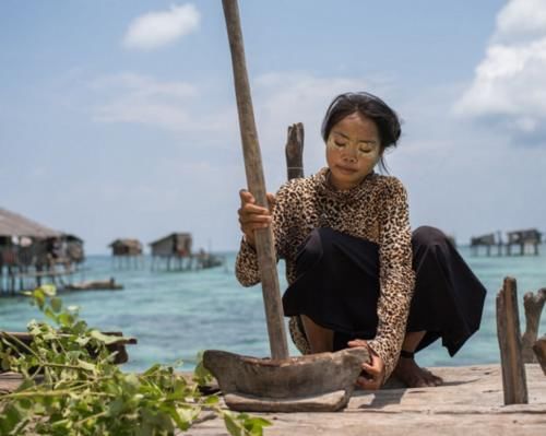 直击海上的巴瑶族:一辈子生活在海上,每天以捕鱼为生