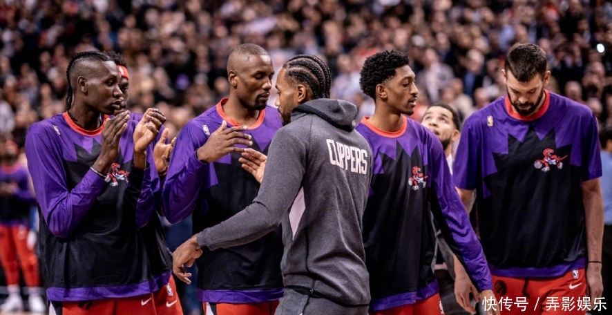 斯台普斯球馆是属于谁