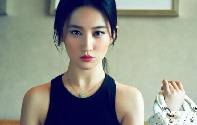 这4种脸型的女孩子，一般都很美，尤其是第2种，很受男生喜欢！