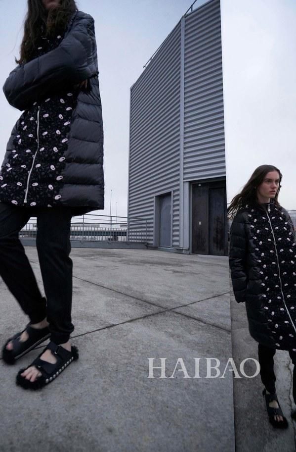 詹巴迪斯塔瓦利  2018早秋女装系列媒体预览：徜徉于高雅的艺术天