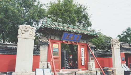  【皇帝】中国最牛寺庙，曾接待过56位皇帝，如今门票仅15元！
