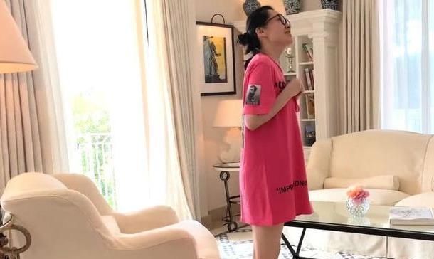 「 100克」为拍戏瘦身15斤，只用一种方法，坦言：一次就能瘦下来，50岁许晴