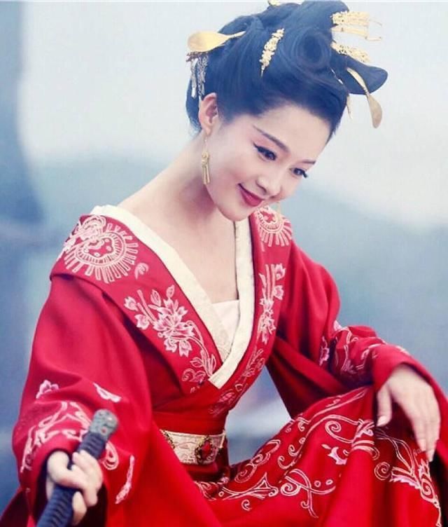 [炒作]从不炒作的李沁, 敢想敢干有担当, 绝不辜负韶华岁月