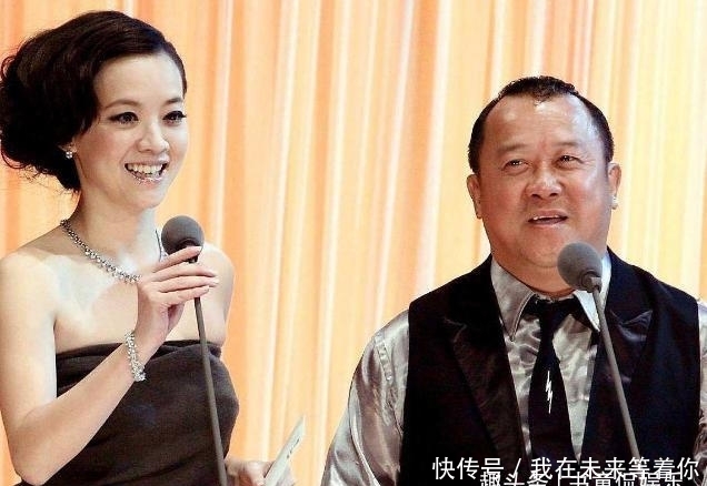 『女性』曾志伟大女儿已46岁,不结婚不生子皱纹疯长,越老越像曾志伟