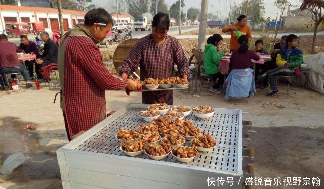  「宴席」农村兴起“冷宴”风气，以前人不到，现在礼也不到了，