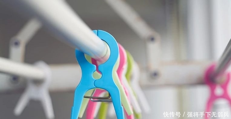  『衣服』洗完衣服到底要不要反过来晒？好多人都搞错了！