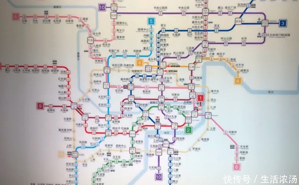  第一城■我国最难修地铁的城市，却成为西部地铁第一城，游客感