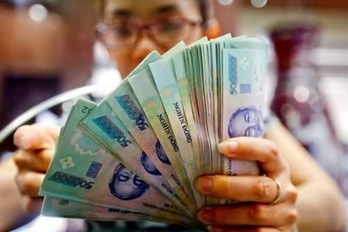 越南街头现大量人民币，驴友告知其中内情，你上当没有？