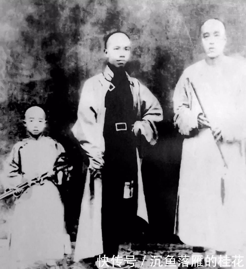 「挽联」谭嗣同被砍头,作为封疆大吏的父亲没有求情,仅给儿子写了副挽联