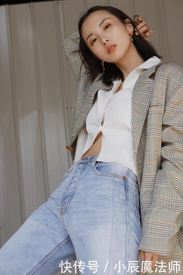 【瞧瞧】先别急着买衣服,瞧瞧今年明星团宠的“4款”单品,穿一次就上头