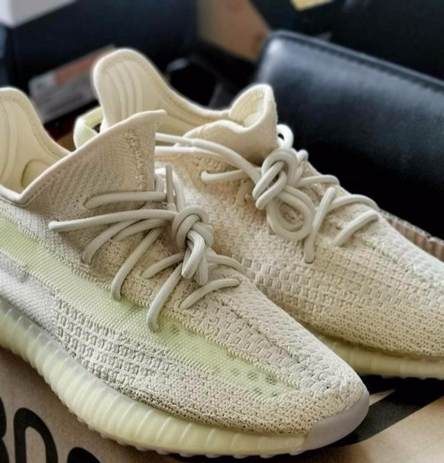  『球鞋』牛逼：Nike最牛夜光效果球鞋来了！亚洲限定Yeezy 350上脚真香！