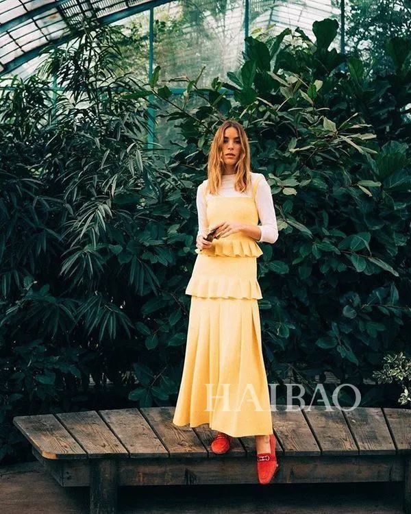 奇怪| 满脸雀斑的她从不磨皮，但是拍出来却比蛇精脸还好看