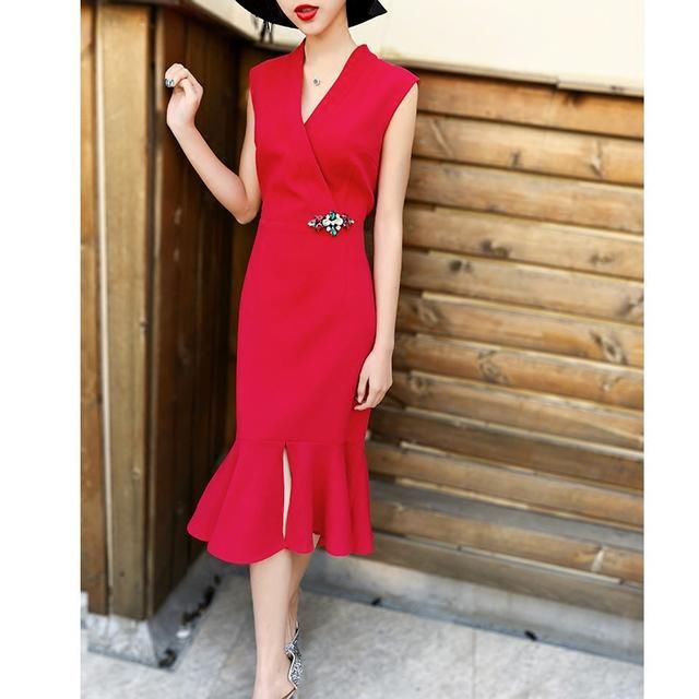 这种包臀裙，女人穿上就会变性感，时尚飘逸，超带感