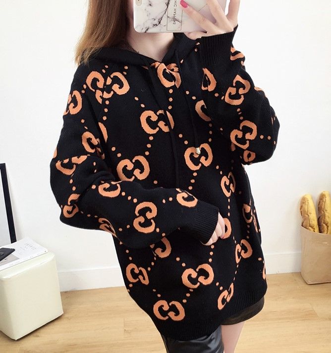 难怪嫂嫂把毛衣全给扔了!原来今年流行这种，搭小脚裤特美