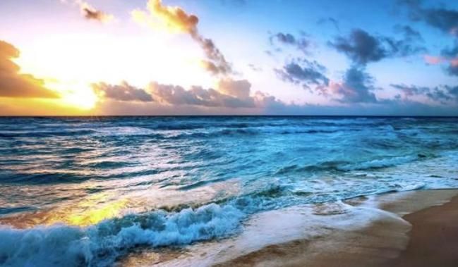  【孩子】心理测试：下面哪片大海你感觉最干净，测你的后半生是否幸福？