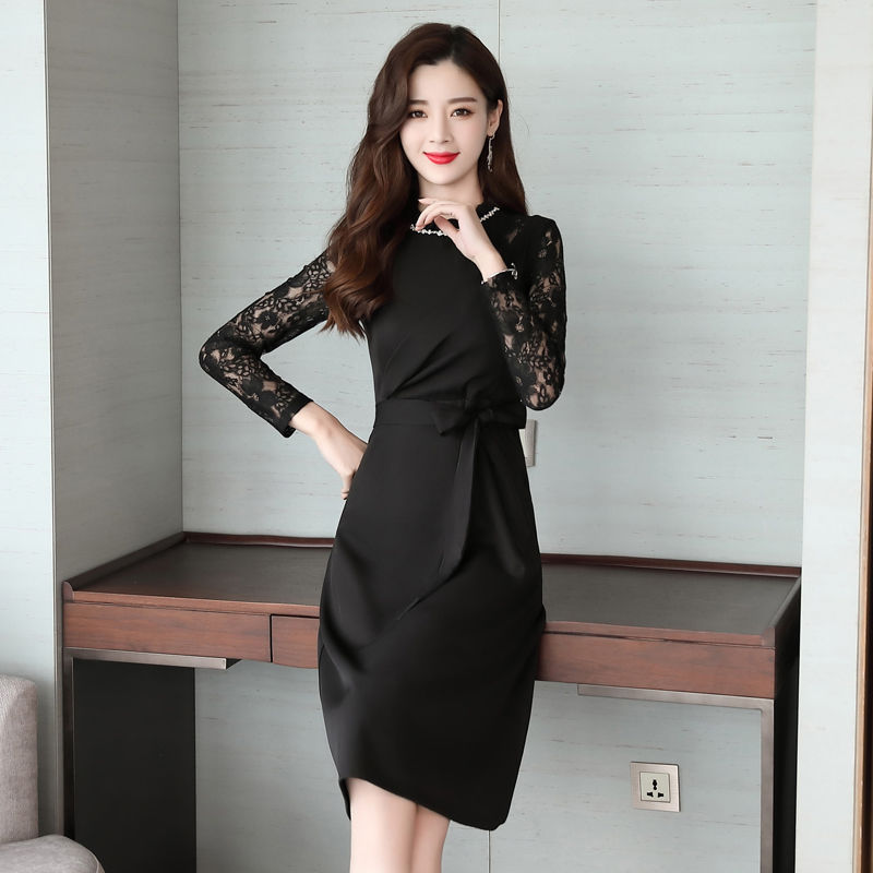 表姐130斤，打扮美!初秋不穿裤，挑这5xl裙，美得一愣一愣