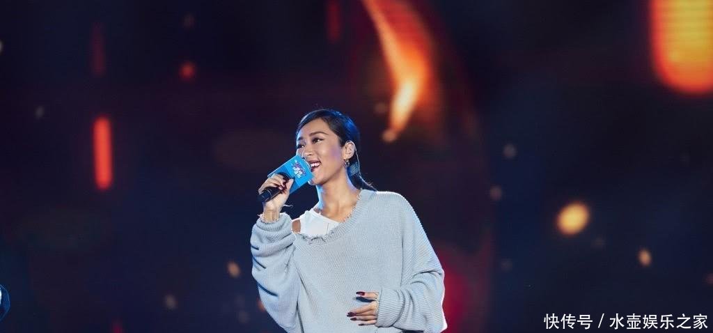 吉克隽逸穿条紧身裤现身, 把绳子勒的那么紧, 网友: 对自己真狠!